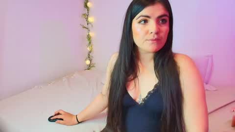 Snapshot of amara_vega chatting on 04.21.26 Amara Vega online show from 04.21.26