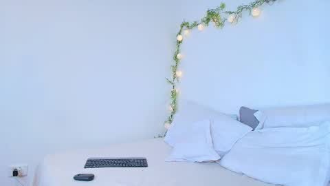 Snapshot of amara_vega chatting on 04.29.26 Amara Vega online show from 04.29.26