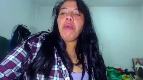 Amara Julia online show from 11.18.25