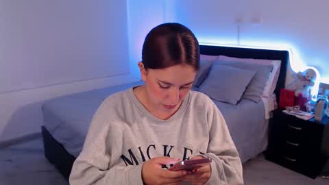 Mila  online show from 01.07.25