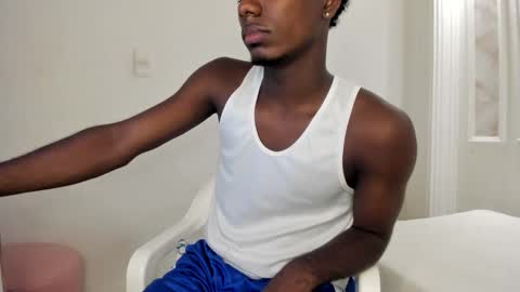 Snapshot of amare_25 chatting on 10.18.25 Amare online show from 10.18.25