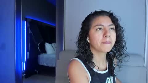 Snapshot of amarettho chatting on 07.16.26 Emily online show from 07.16.26
