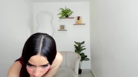 Nicole online show from 10.19.25