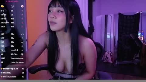 leash online show from 04.11.26