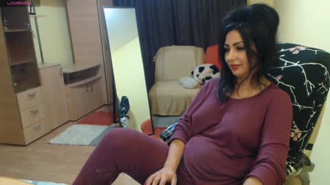 Snapshot of amazinerika chatting on 12.23.24 Amazinerika online show from 12.23.24