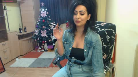 Snapshot of amazinerika chatting on 12.31.24 Amazinerika online show from 12.31.24