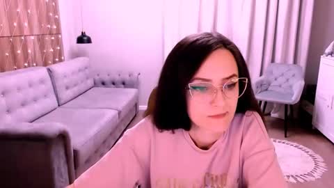 Izza online show from 12.17.25