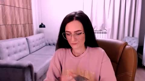 Izza online show from 12.22.25