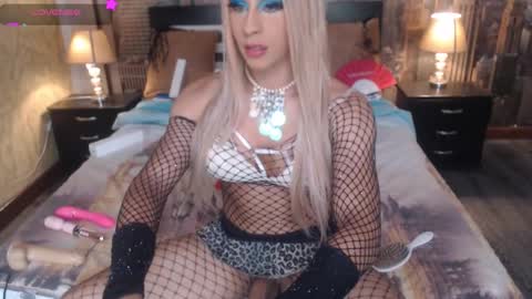 Snapshot of amazingsharlot chatting on 03.03.25 Sharlot online show from 03.03.25