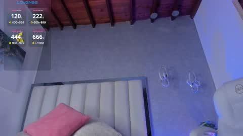 Snapshot of ambaar_moon_ chatting on 05.28.26 Ambar online show from 05.28.26