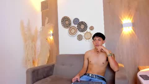 Snapshot of ambar_a_camilo chatting on 06.19.26 Ambar and Camilo online show from 06.19.26