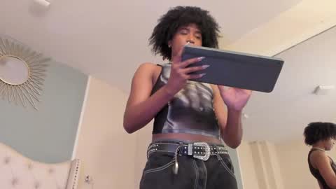 Ambar Colling online show from 02.03.25