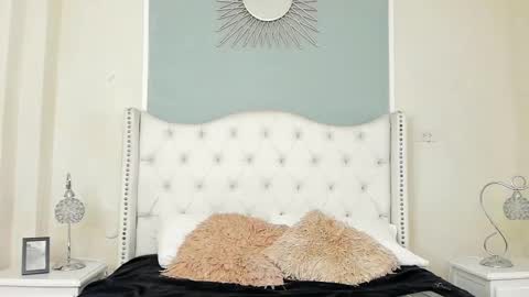 Ambar Colling online show from 02.21.25