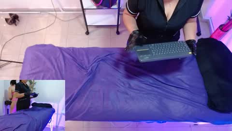 Snapshot of ambar_jonesx chatting on 09.24.25 Ambar Jones online show from 09.24.25