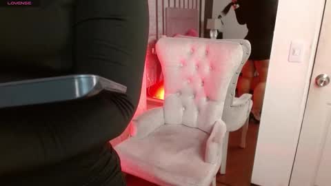 Snapshot of ambar_jonesx chatting on 10.08.25 Ambar Jones online show from 10.08.25