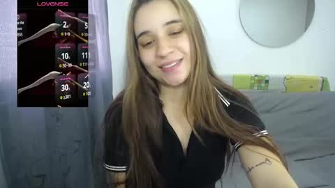 Snapshot of ambar_lynn chatting on 10.02.25 mbar online show from 10.02.25