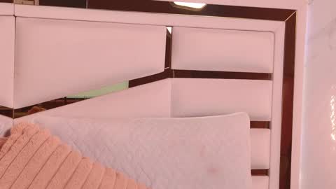 Julieta  online show from 10.15.25