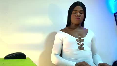 ambargil__ online show from 01.08.25