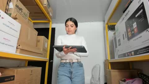 Snapshot of ambarina_ chatting on 05.02.26 Ambarina online show from 05.02.26