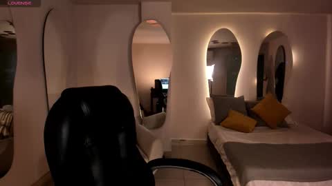 Ambar  online show from 11.02.25