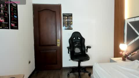 Ambar Ross online show from 04.13.26