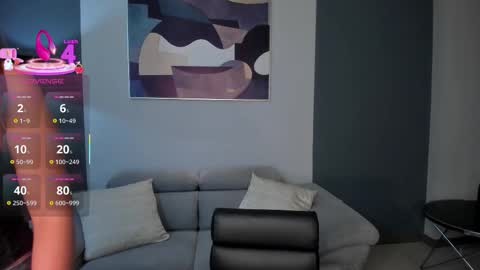 Snapshot of ambarowens chatting on 12.22.25 ambarowens online show from 12.22.25