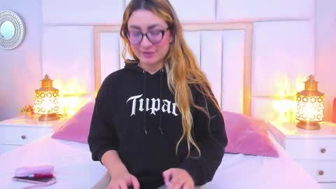 AmbarSantany  online show from 03.25.26