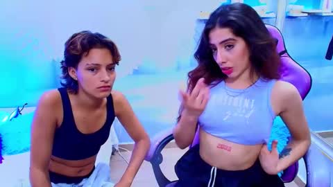 Snapshot of ambel_rose chatting on 05.17.26 ambel_rose online show from 05.17.26