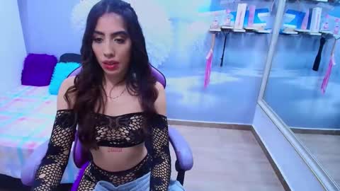 Snapshot of ambel_rose chatting on 05.25.26 ambel_rose online show from 05.25.26