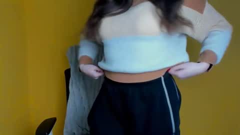 Snapshot of amber__r chatting on 02.25.26 Amber online show from 02.25.26