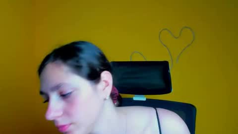Snapshot of amber__r chatting on 05.19.26 Amber online show from 05.19.26