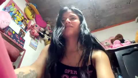 Snapshot of amber_bailey01 chatting on 06.17.26 Luu online show from 06.17.26