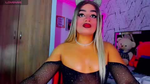 Snapshot of amber_bigcum chatting on 08.09.26 Amber sofia pitter online show from 08.09.26