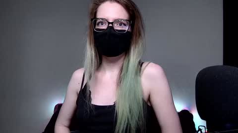 Snapshot of amber_candyfloss chatting on 12.09.24 Amber non-nude model online show from 12.09.24