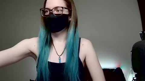 Snapshot of amber_candyfloss chatting on 01.03.25 Amber non-nude model online show from 01.03.25