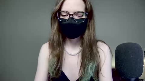 Amber non-nude model online show from 11.29.25