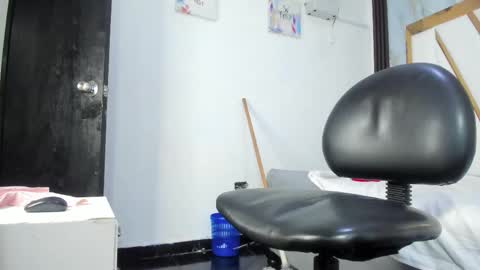 Snapshot of amber_diior chatting on 03.07.25 Amber online show from 03.07.25