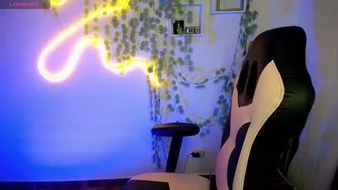 Amber online show from 01.25.25