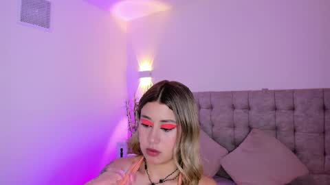 Snapshot of amber_palmer chatting on 04.24.26 amber_palmer online show from 04.24.26