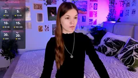 Snapshot of amber_rogerss chatting on 05.17.26 Amber online show from 05.17.26