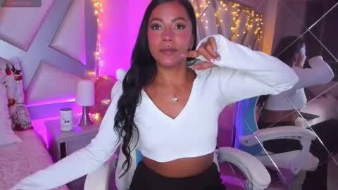 Tell me Amber online show from 02.12.25