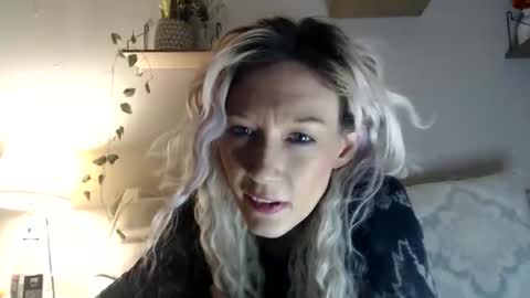 Kaligirll online show from 02.02.26