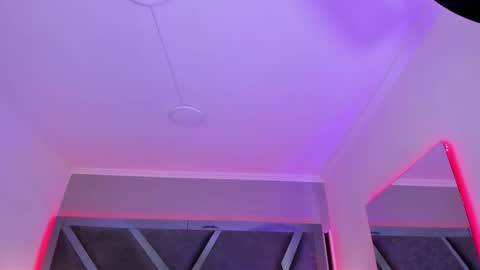 Amber  online show from 02.20.25