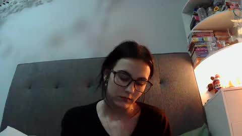 AmberIsPurple online show from 01.03.25