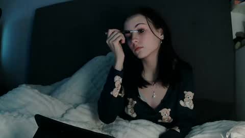 AmberIsPurple online show from 02.07.25