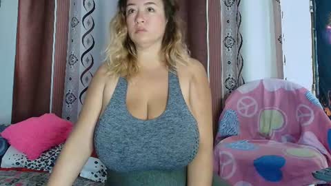 Snapshot of amberlissi chatting on 06.18.26 LISSY online show from 06.18.26