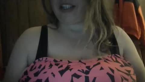 Snapshot of amberlixen chatting on 05.13.26 amberlixen online show from 05.13.26
