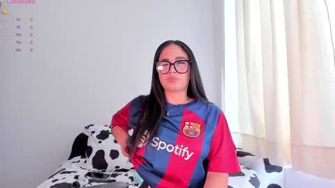 Snapshot of ambermiller04 chatting on 01.28.25 Amber online show from 01.28.25