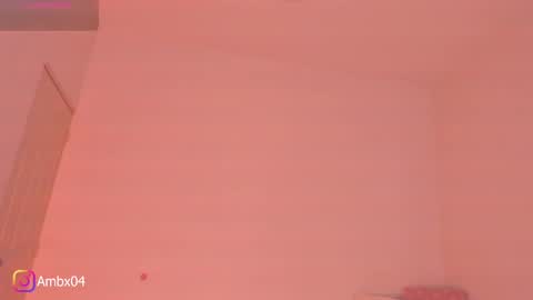 Snapshot of ambermiller04 chatting on 11.12.25 Amber online show from 11.12.25