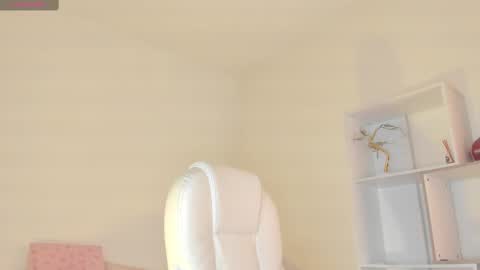 Snapshot of ambermiller04 chatting on 11.19.25 Amber online show from 11.19.25